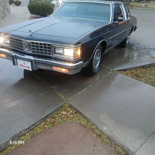 Oldsmobile-Delta-eighty-eight-1985