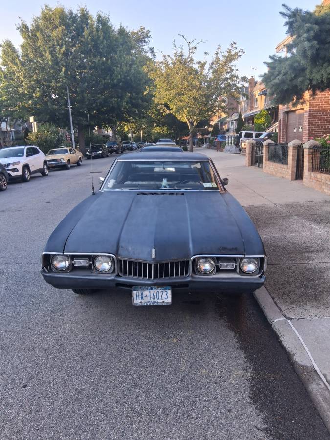 Oldsmobile-F-85-1968-black