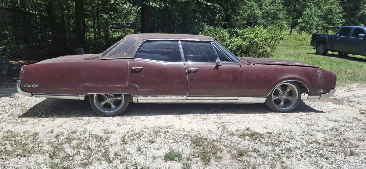Oldsmobile-Ninety-eight-1967