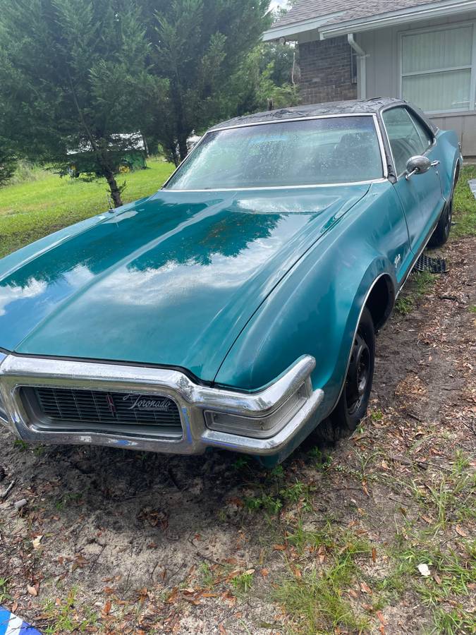 Oldsmobile-Tornado-1969