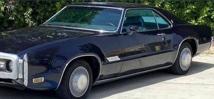 Oldsmobile-Toronado-1970-Blue