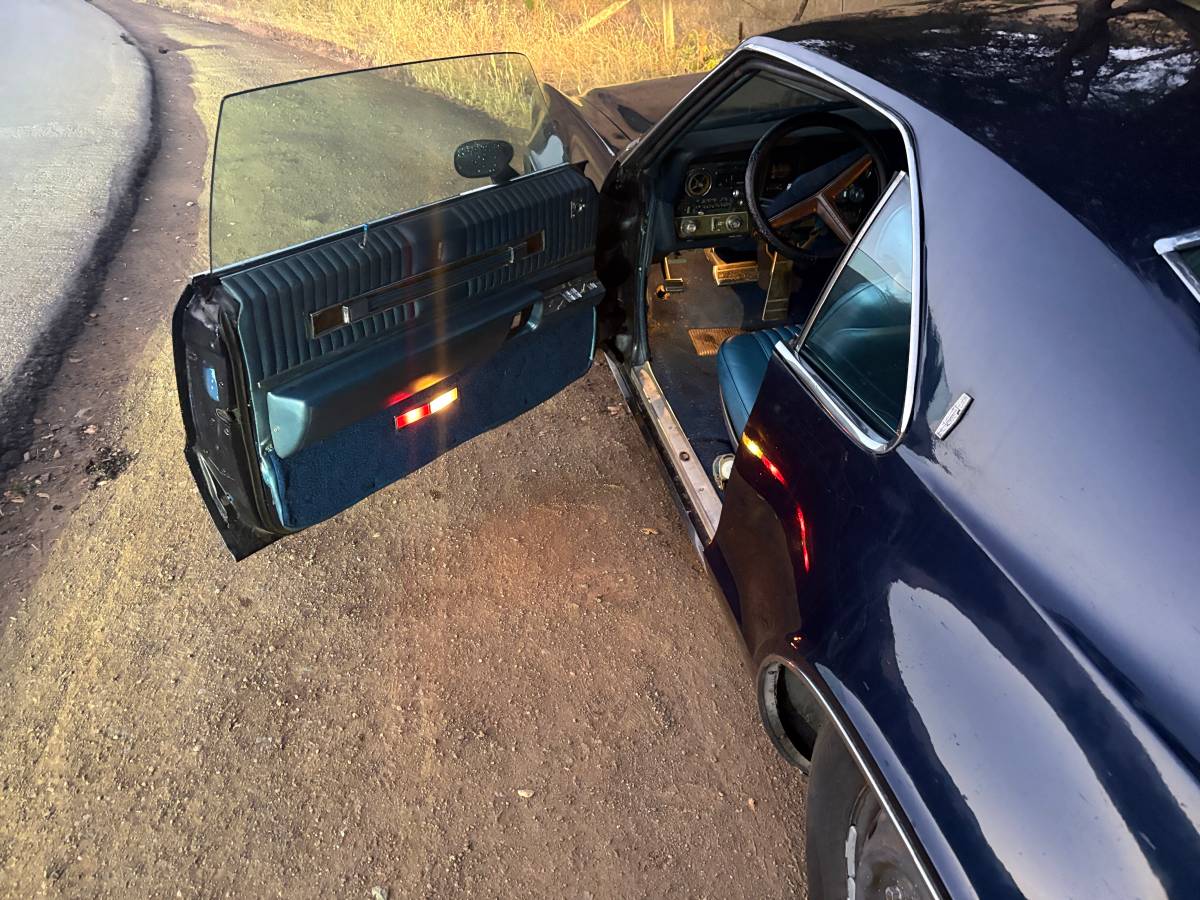 Oldsmobile-Toronado-gt-1970-blue