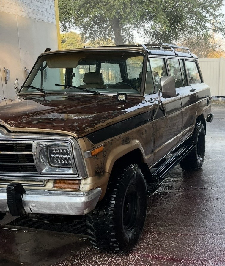 Other-Makes-1987-SUV-Gold