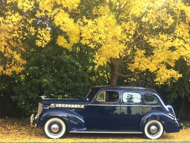Packard-110-4-door-sedan-1940-blue