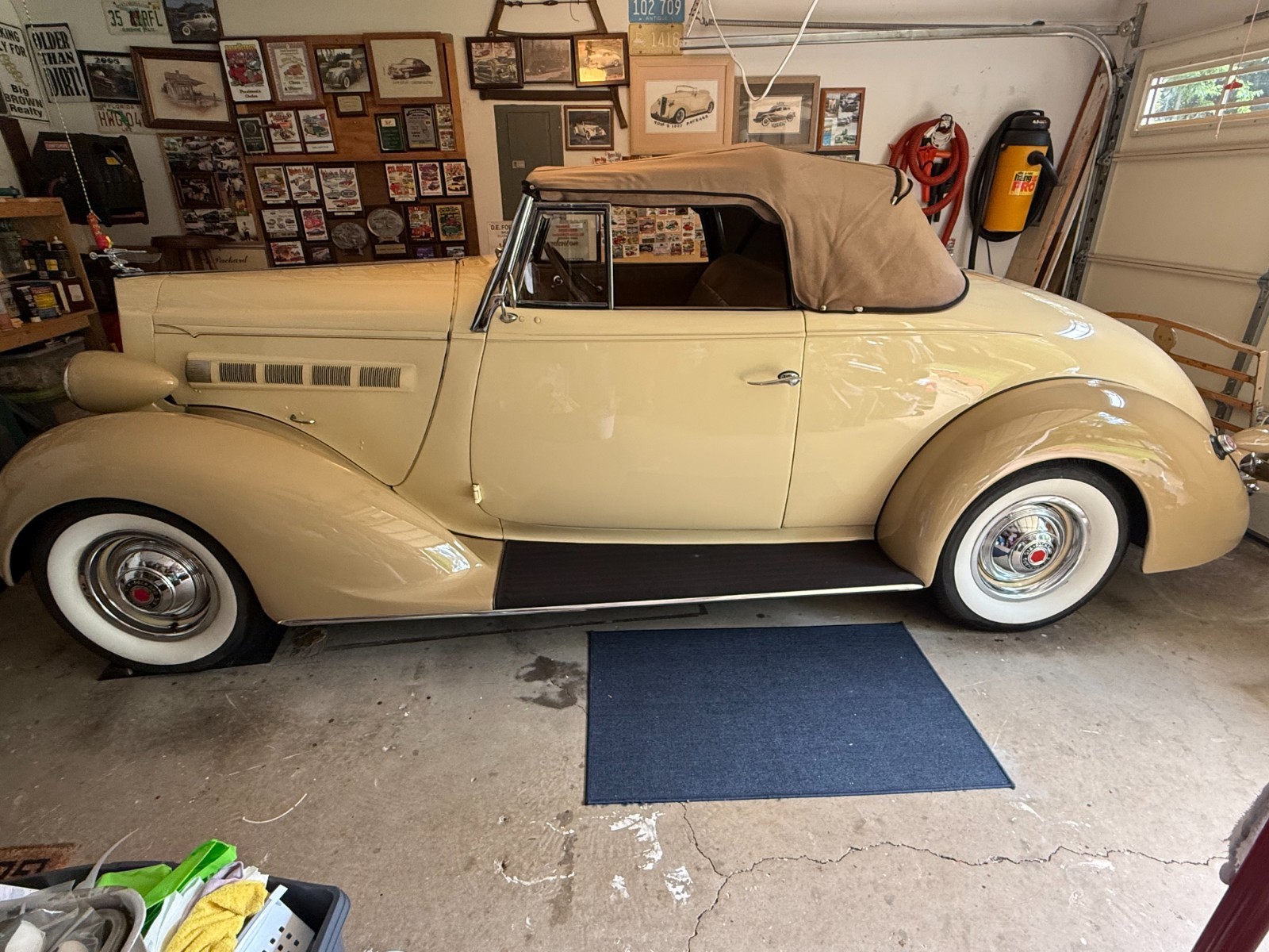 Packard-115C-1937-Convertible-Tan