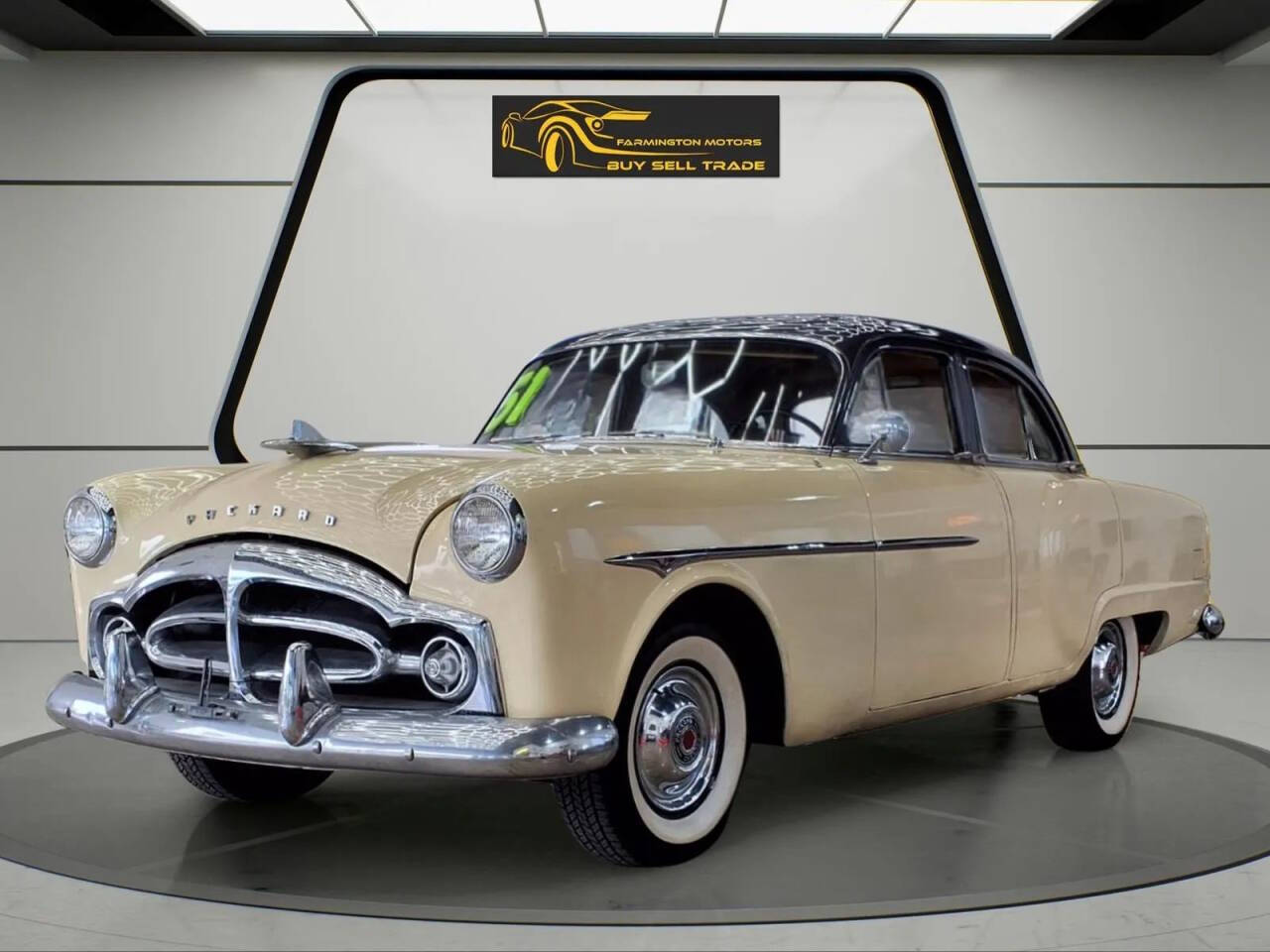 Packard-Packard-1951-Yellow-Tan