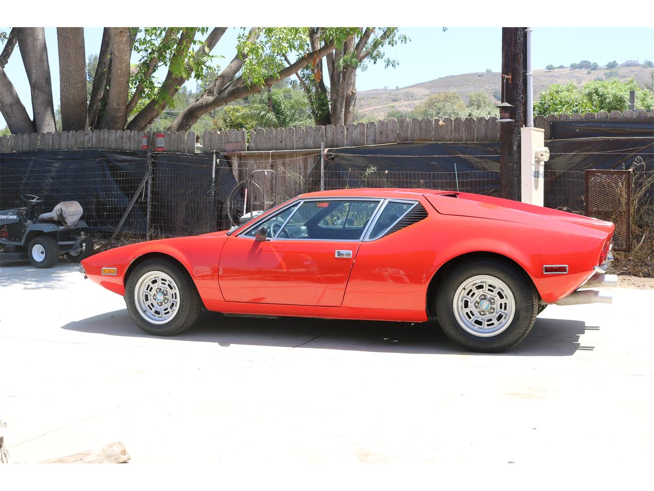Pantera-Gts-1972-red-black
