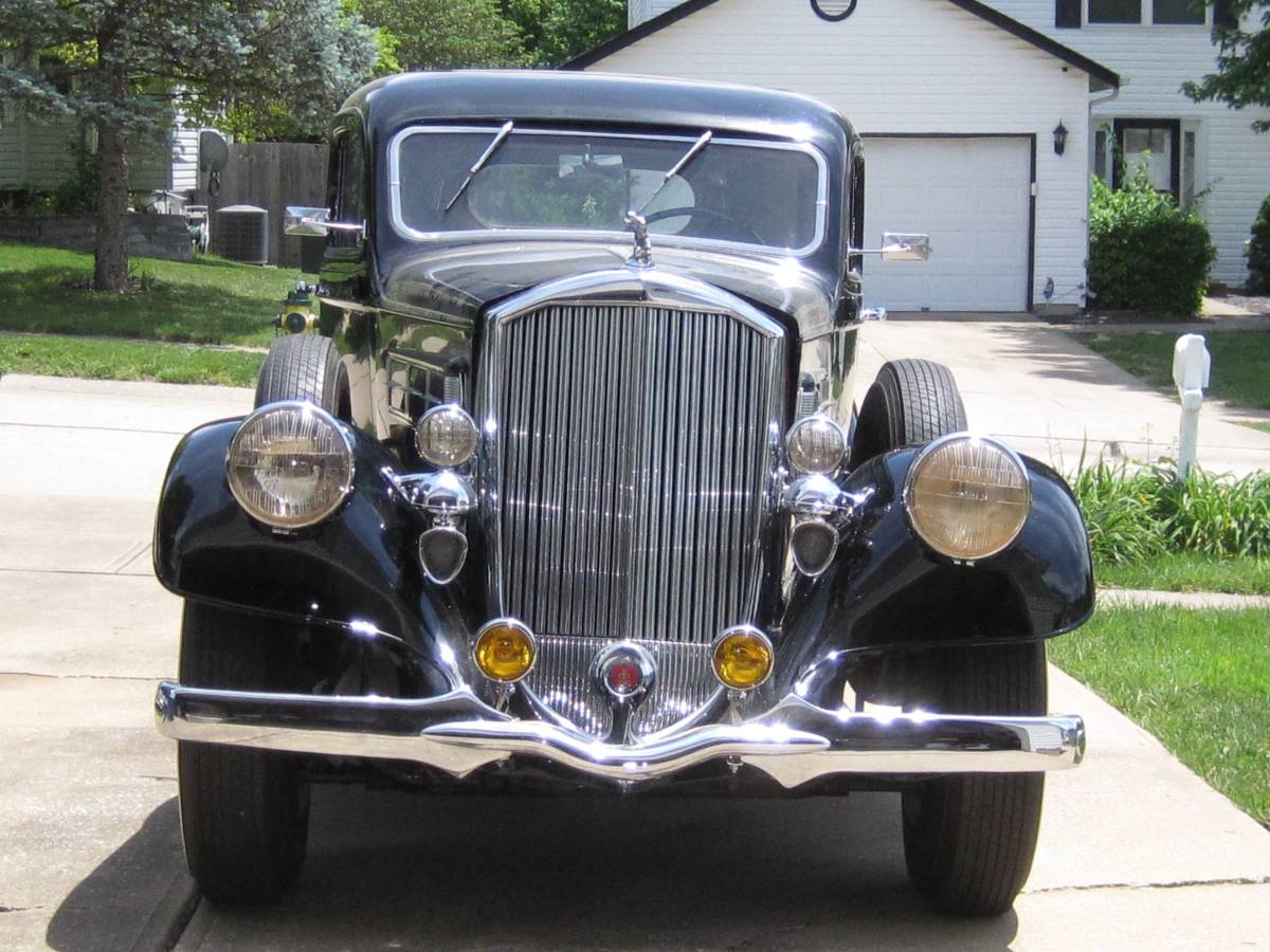 Pierce-arrow-1935-black