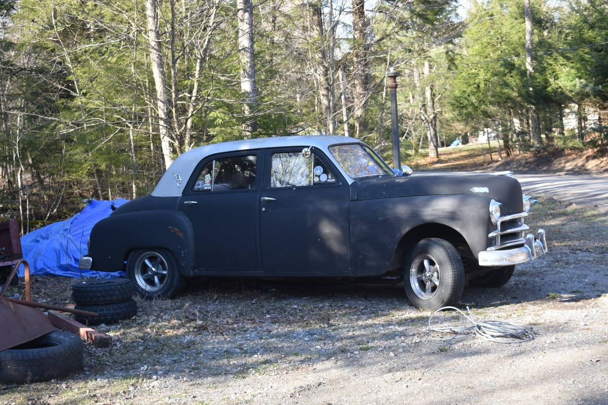 Plymouth-4-door-1950-black