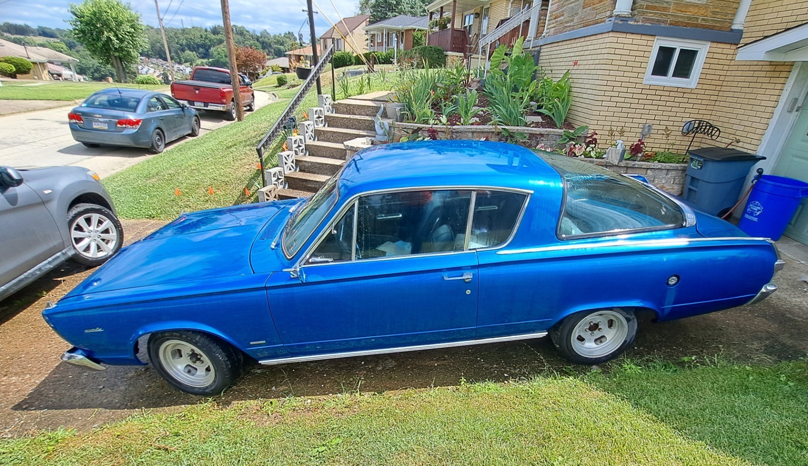 Plymouth-Barracuda-1966-Fastback-Black