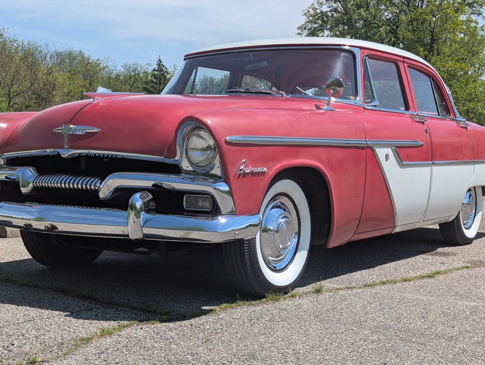 Plymouth-Belvedere-1955-Sedan-Red-and-White