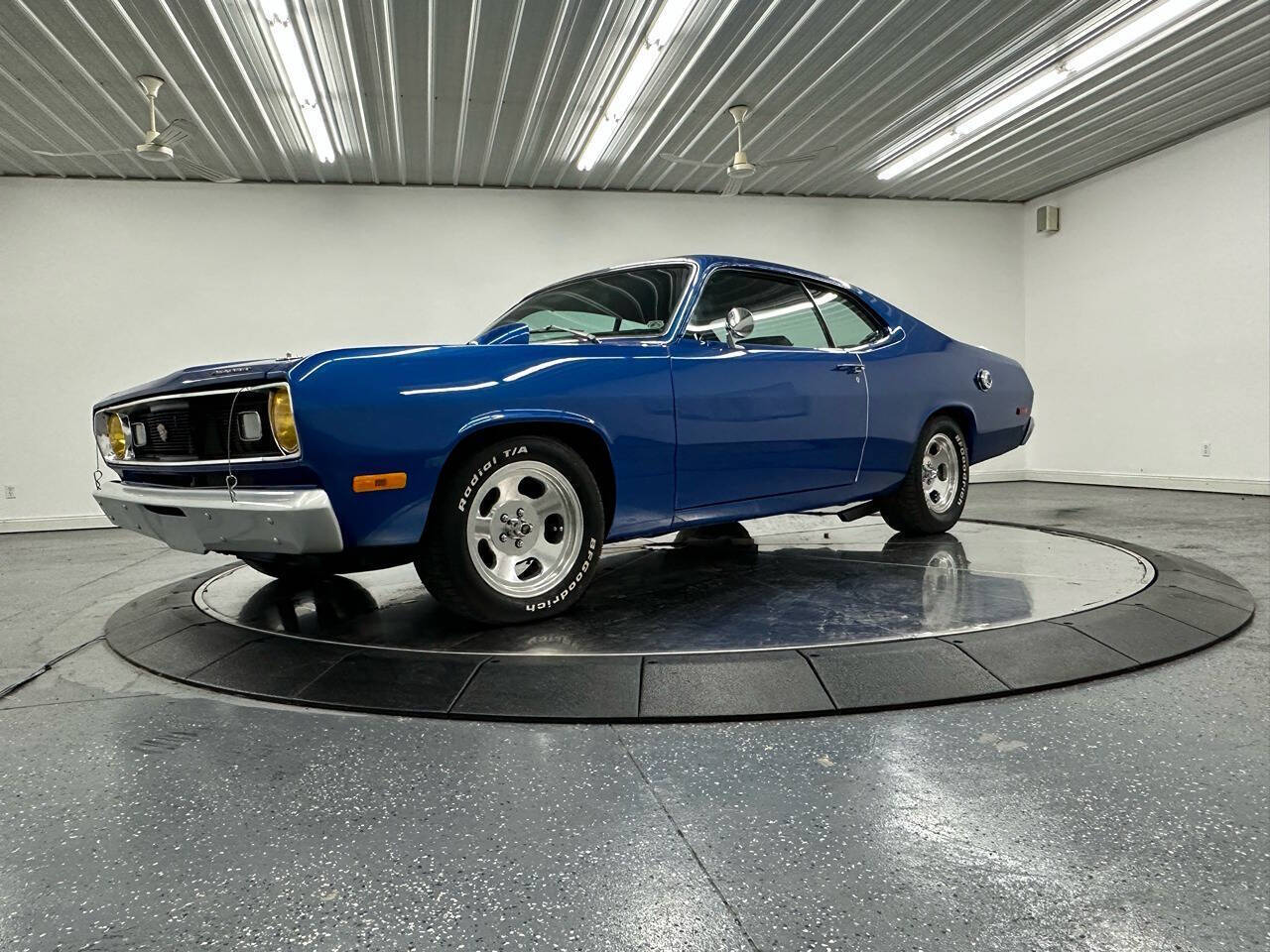 Plymouth-Duster-1972-Blue-Black
