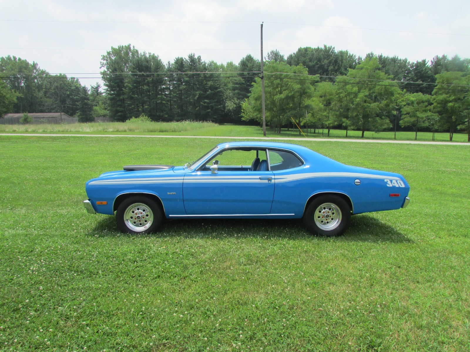 Plymouth-Duster-1973-Blue