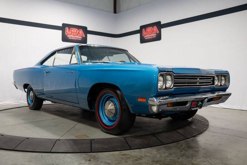 Plymouth-Hemi-road-runner-1969-B5-Blue-Blue