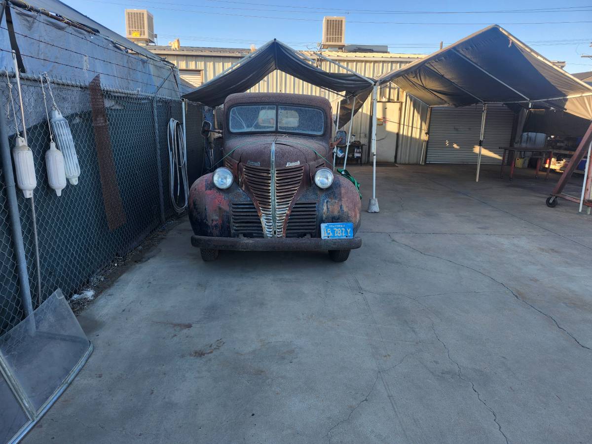 Plymouth-Pickup-1941-black