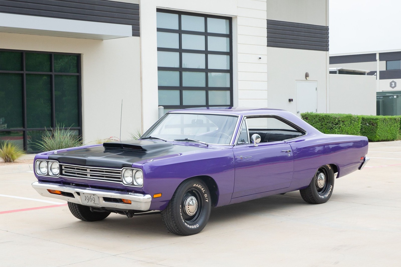 Plymouth-Road-Runner-1969-Coupe-Black