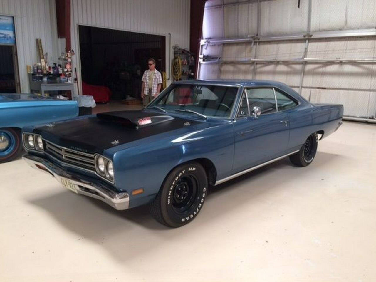 Plymouth-Roadrunner-1969-Blue-Black