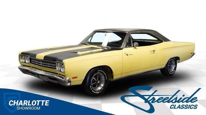 Plymouth-Roadrunner-1969-Sunfire-Yellow-Black