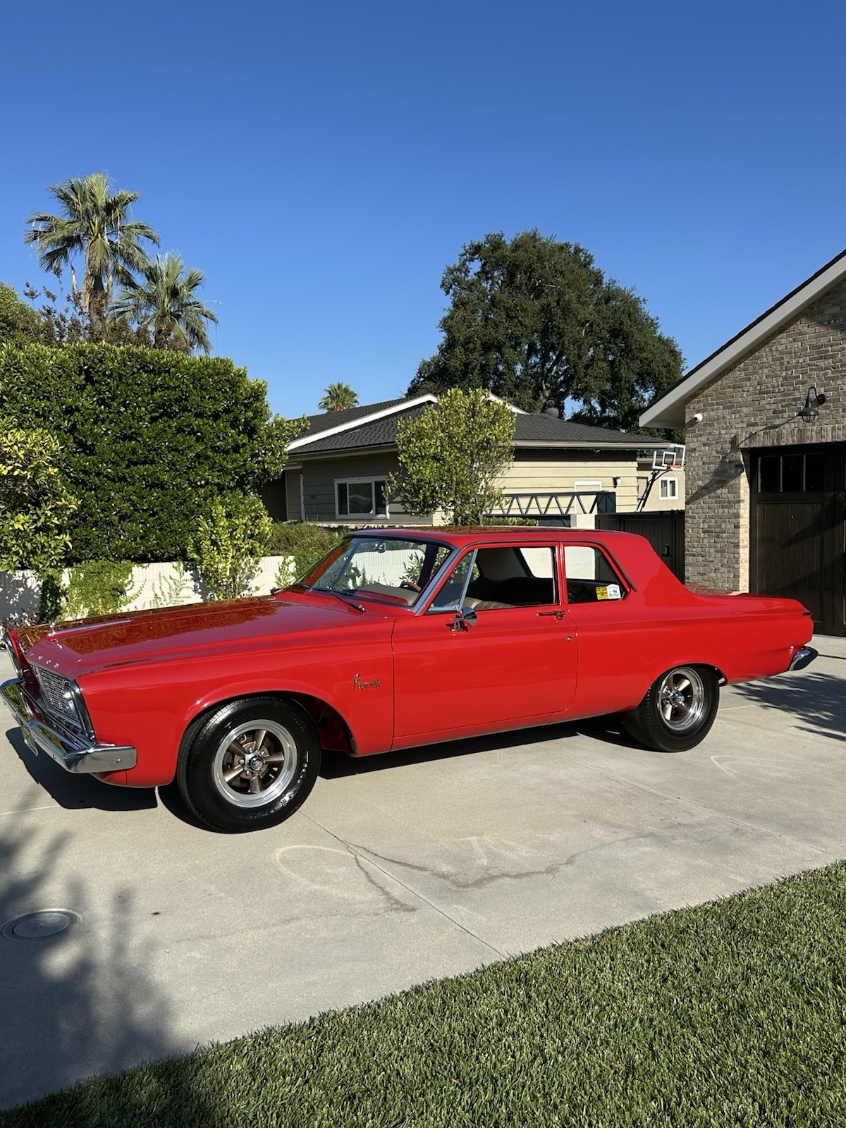 Plymouth-Savoy-1963-Tan