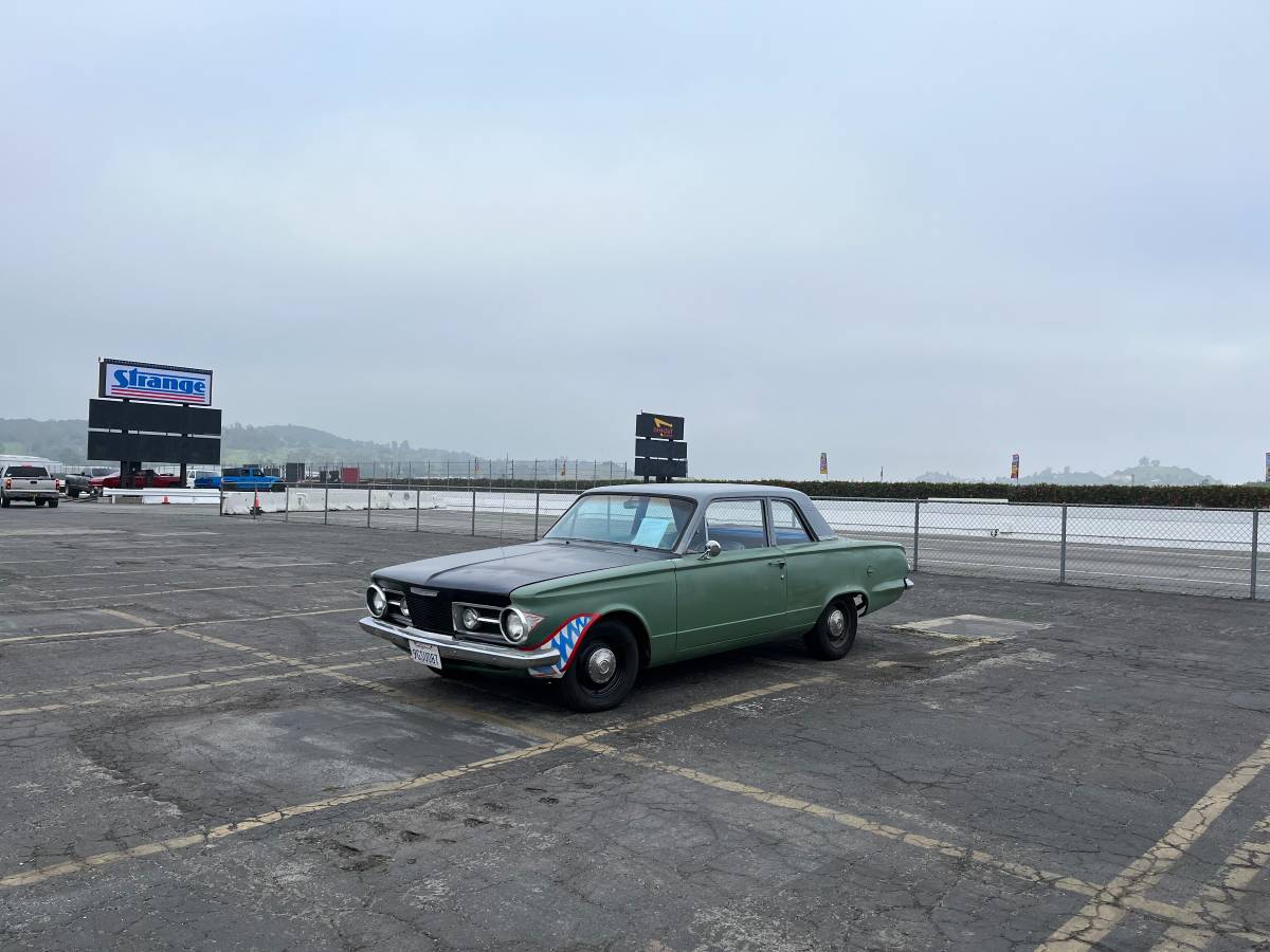 Plymouth-Valiant-1965-green