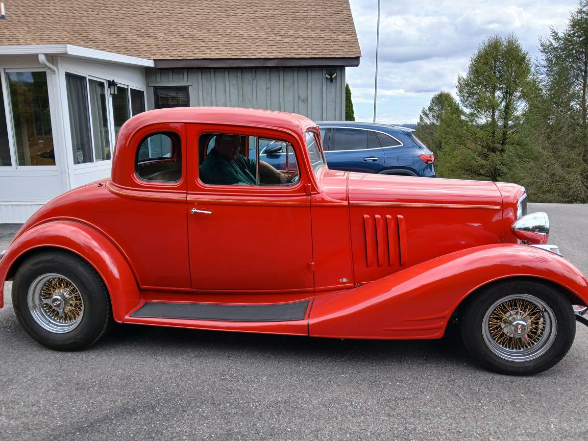 Pontiac-1933-red