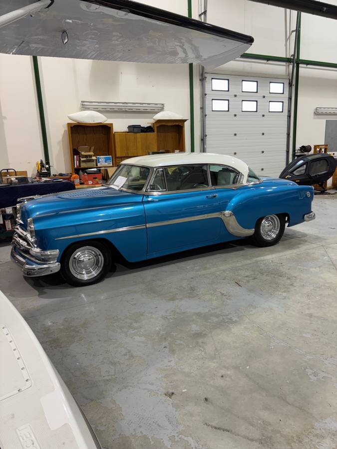 Pontiac-2-door-hardtop-1954