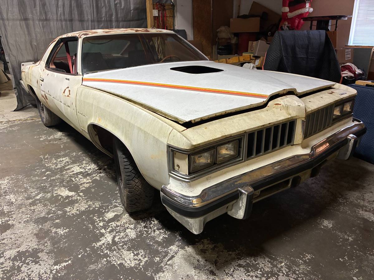 Pontiac-Can-am-1977