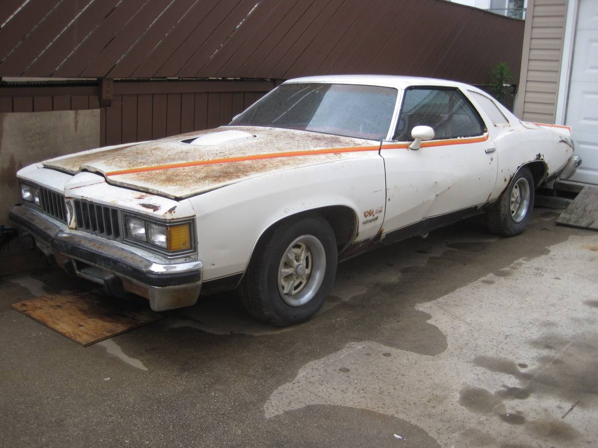 Pontiac-Can-am-1977