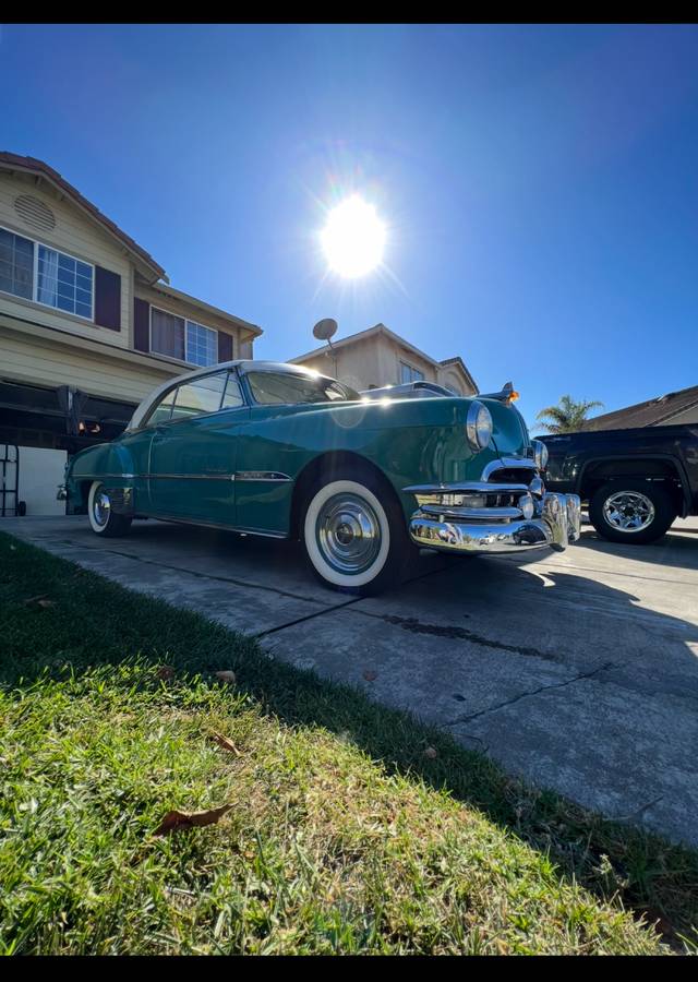 Pontiac-Chieftain-deluxe-catalina-8-1951-custom
