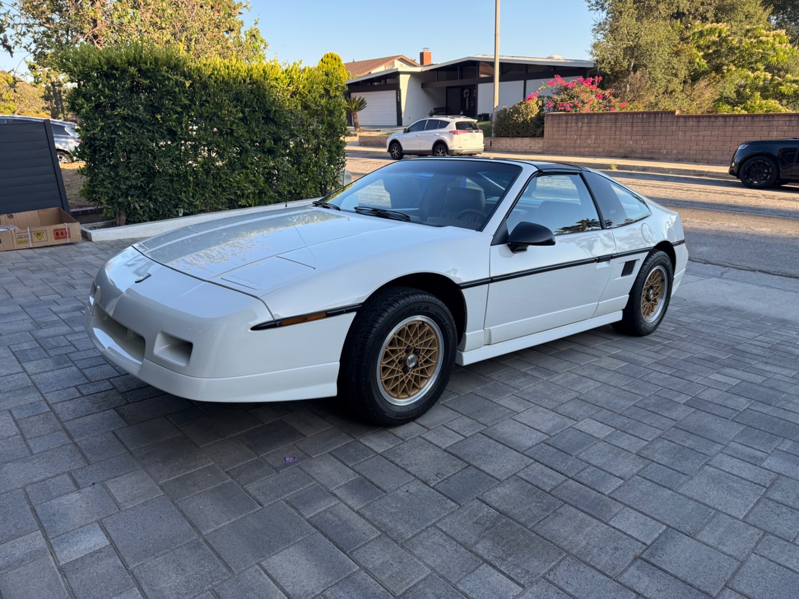 Pontiac Fiero 1988