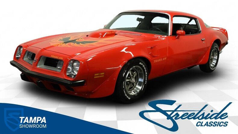 Pontiac-Firebird-1975-Buccaneer-Red-Black