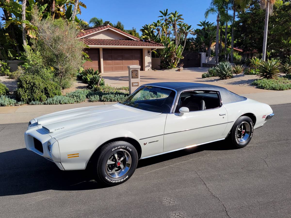 Pontiac-Firebird-formula-455-1973-white