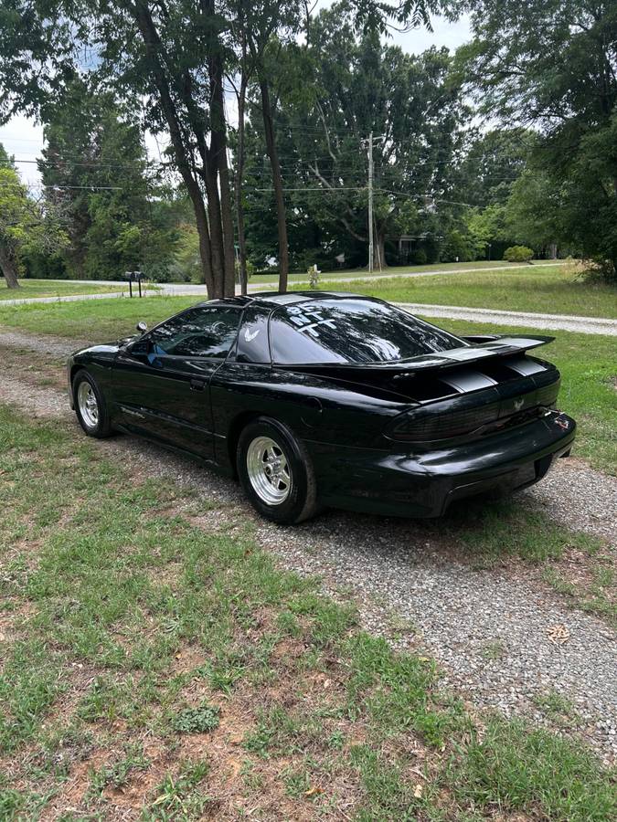 Pontiac-Firebird-trans-am-ws6-1996-black