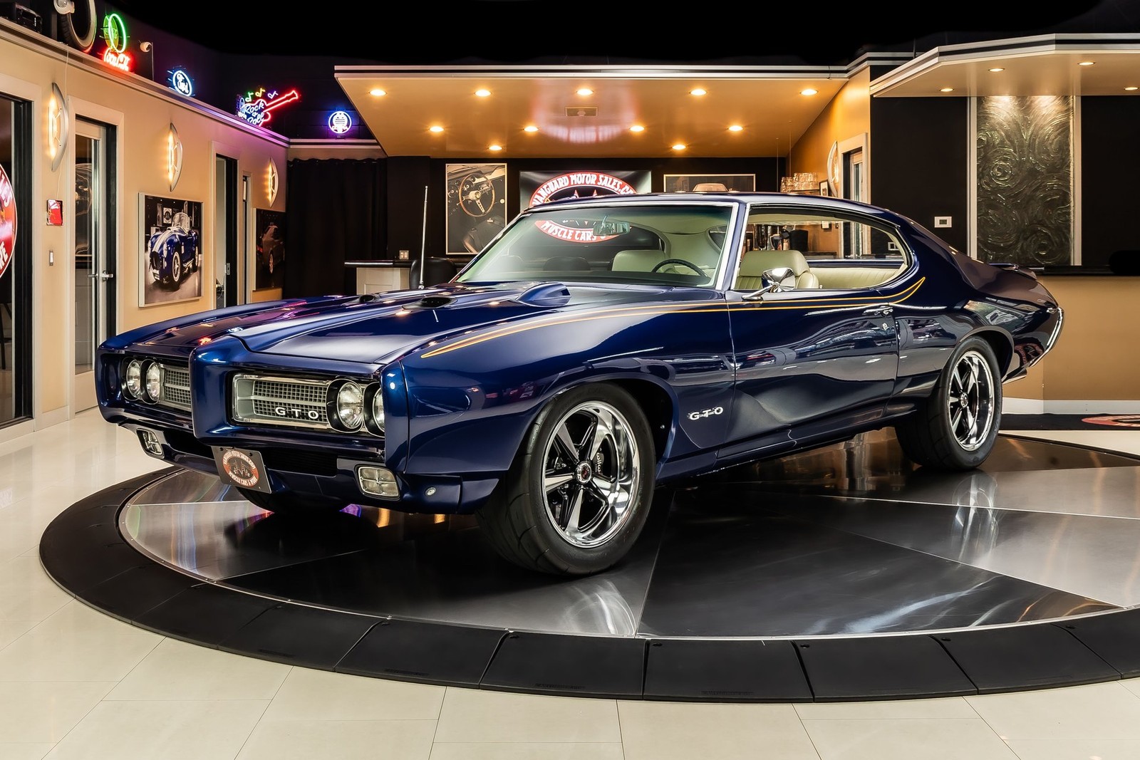 Pontiac-GTO-1969-Coupe-White Pontiac GTO 1969