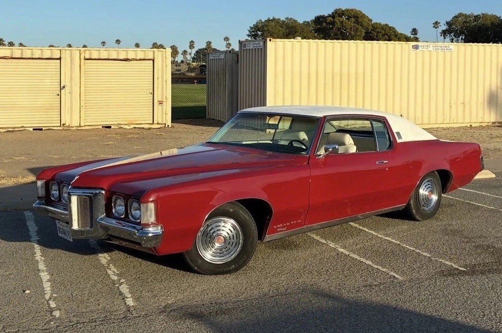Pontiac-Grand-Prix-1969-Coupe-White