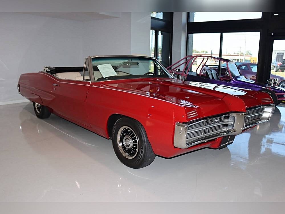 Pontiac-Grand-prix-1967-red
