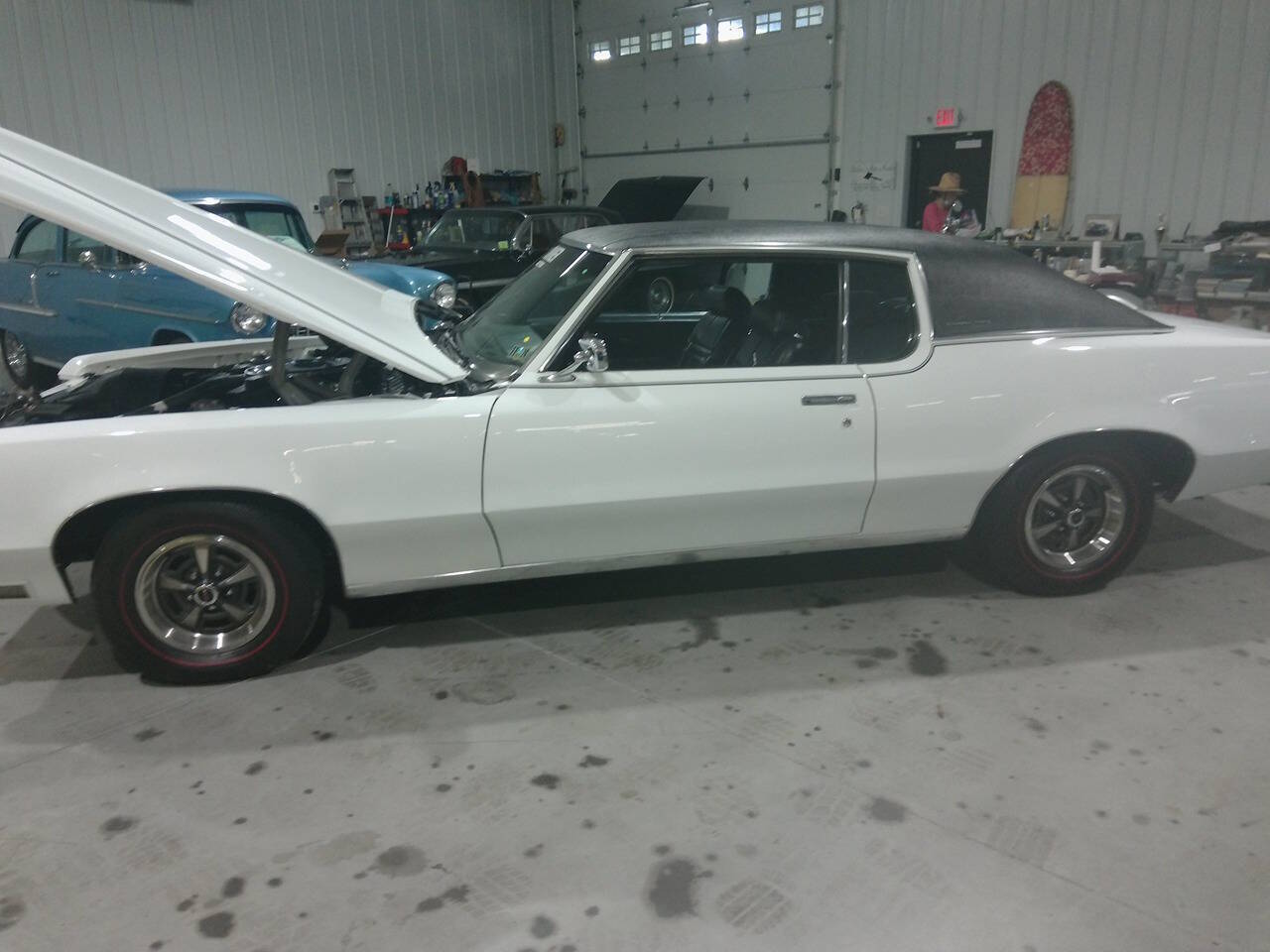 Pontiac-Grand-prix-1970-White