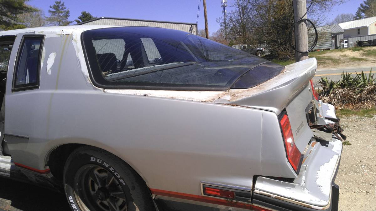 Pontiac-Grand-prix-22-1986-grey
