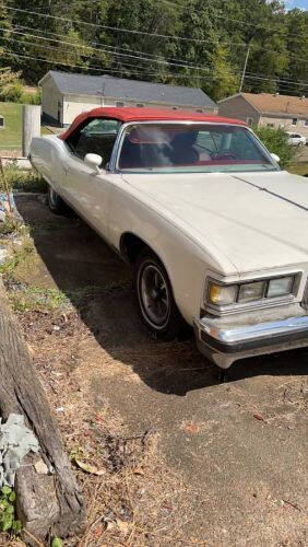 Pontiac-Grand-ville-1975