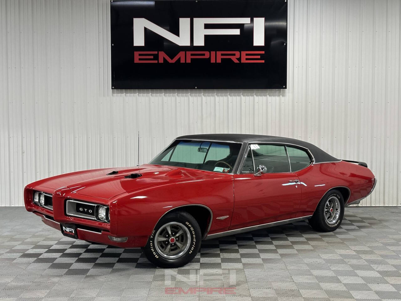 Pontiac-Gto-1968-Red-Black