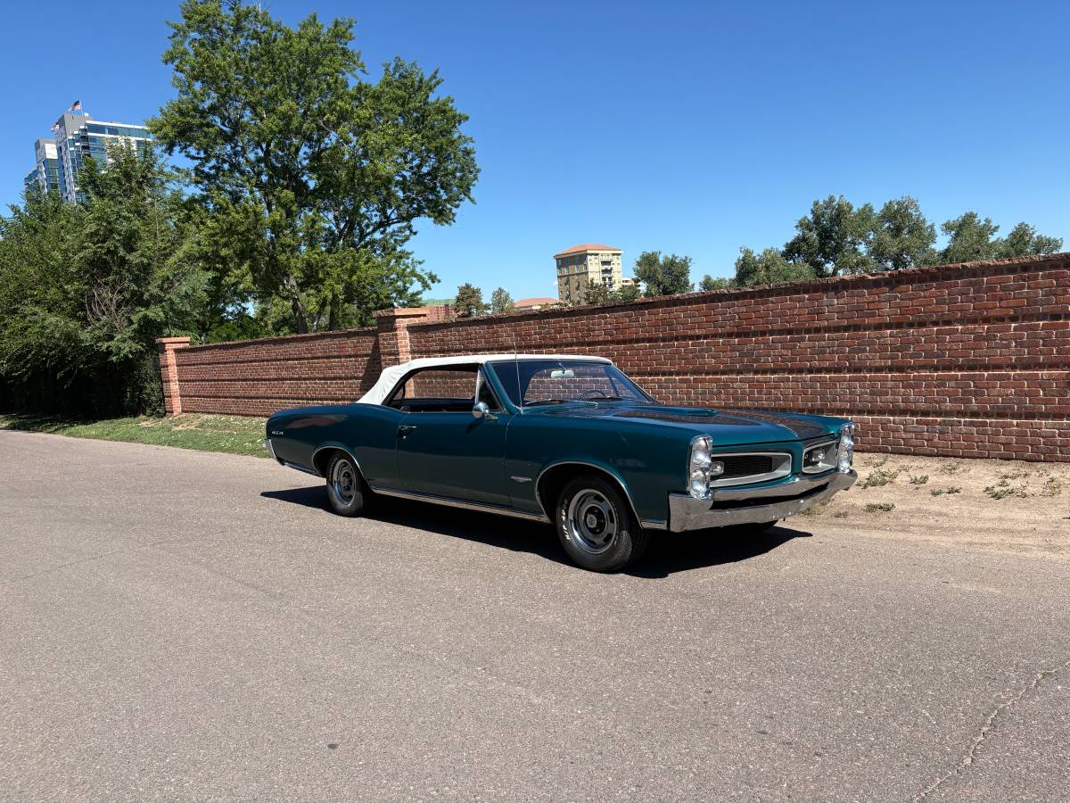 Pontiac-Gto-convertible-1966