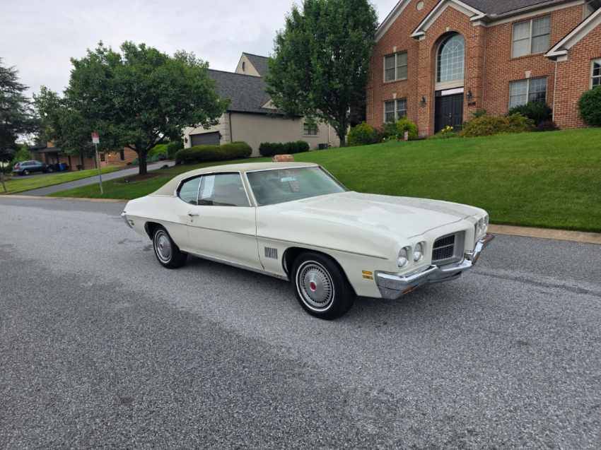 Pontiac-Lemans-1971-white