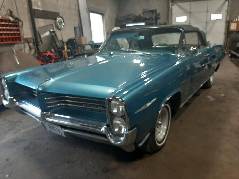 Pontiac-Parisienne-1964-blue