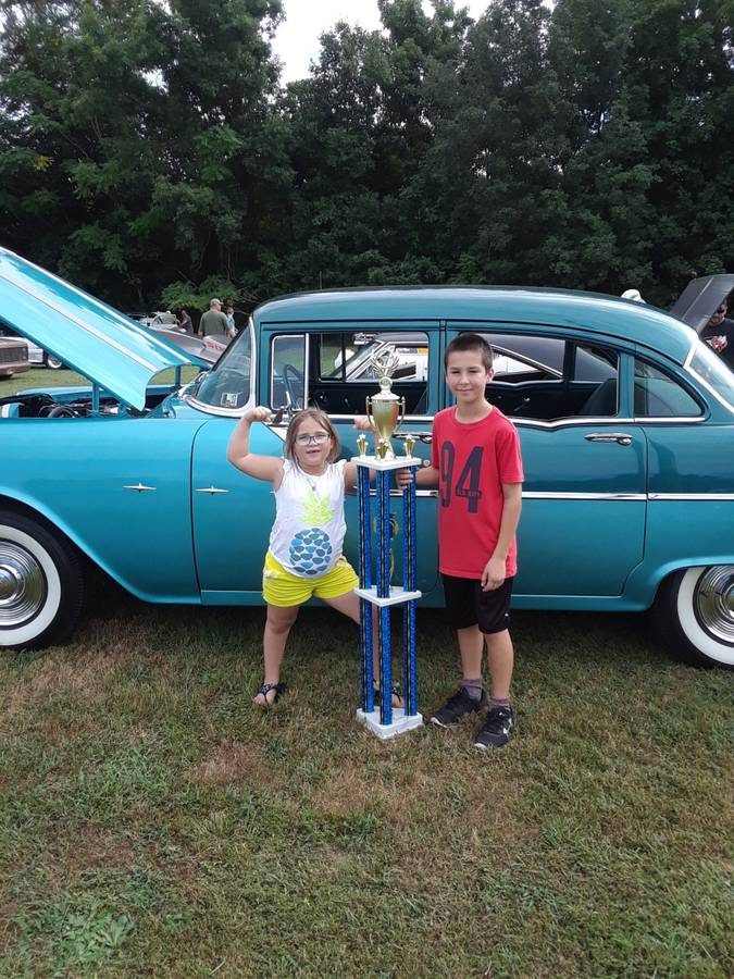 Pontiac-Star-chief-1955-green