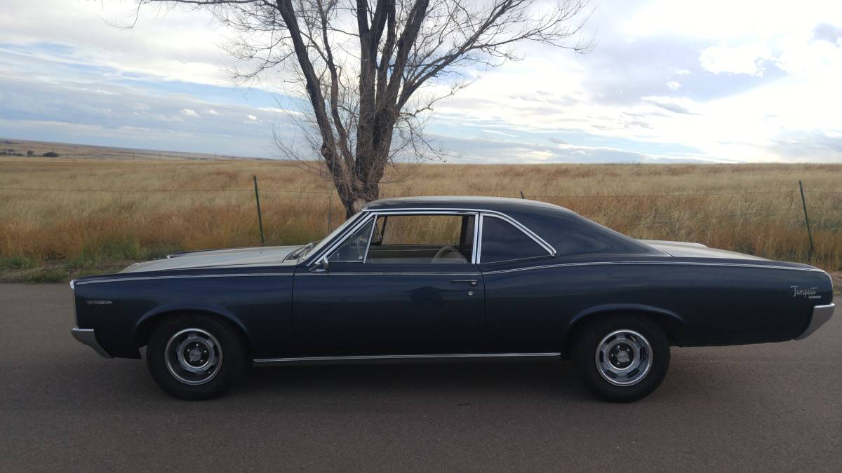Pontiac-Tempest-custom-1966-blue