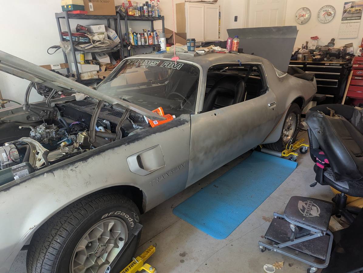 Pontiac-Trans-am-1975-silver