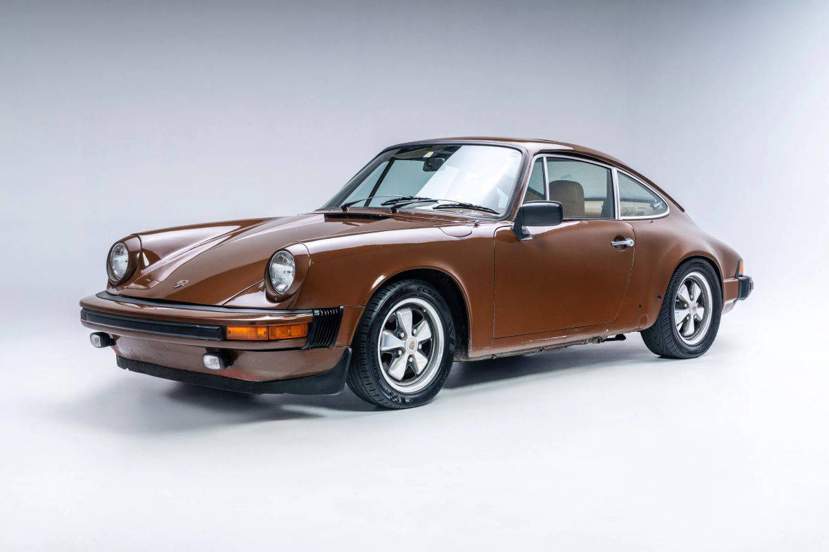 Porsche-911-1977-brown