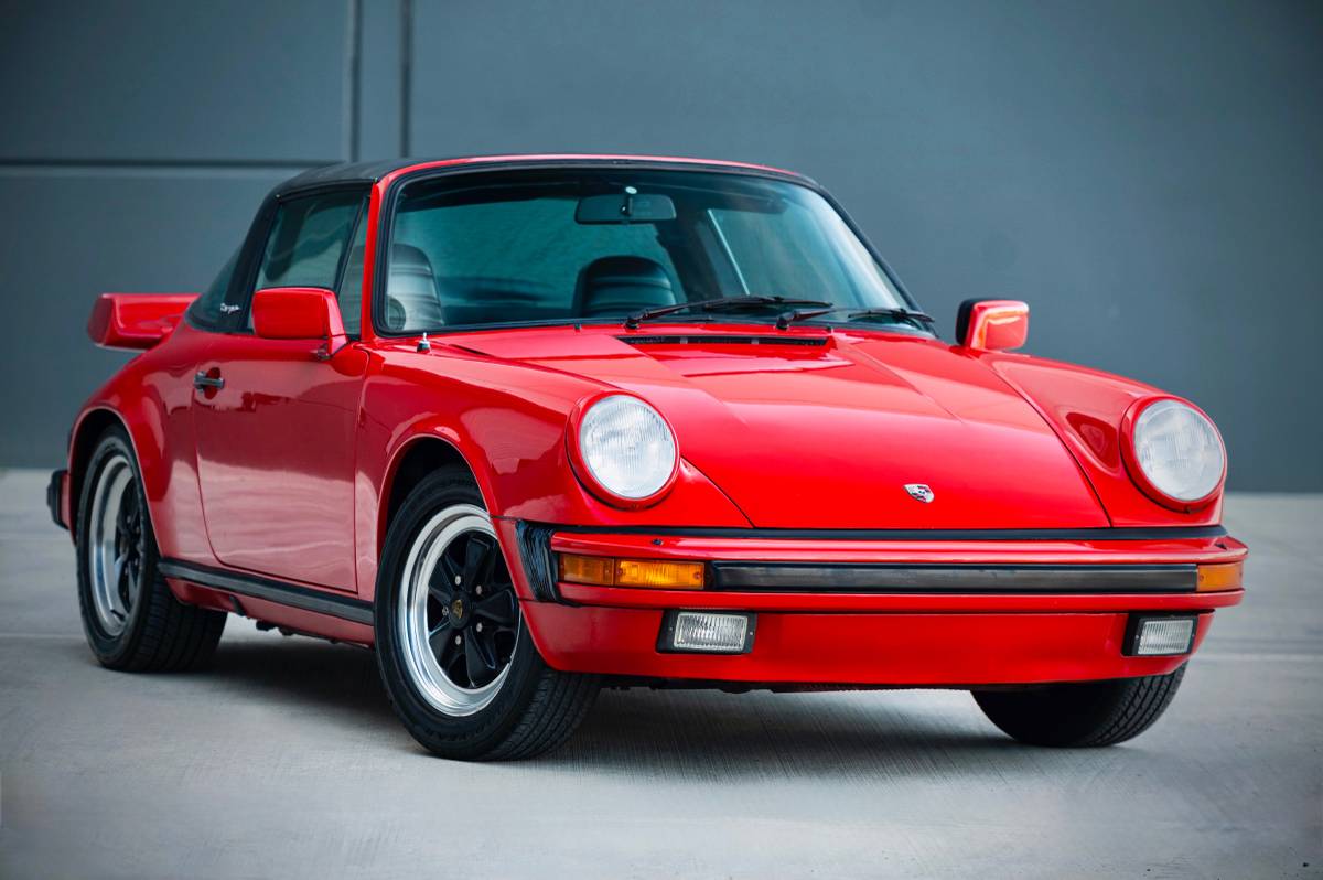 Porsche-911-targa-1984-red