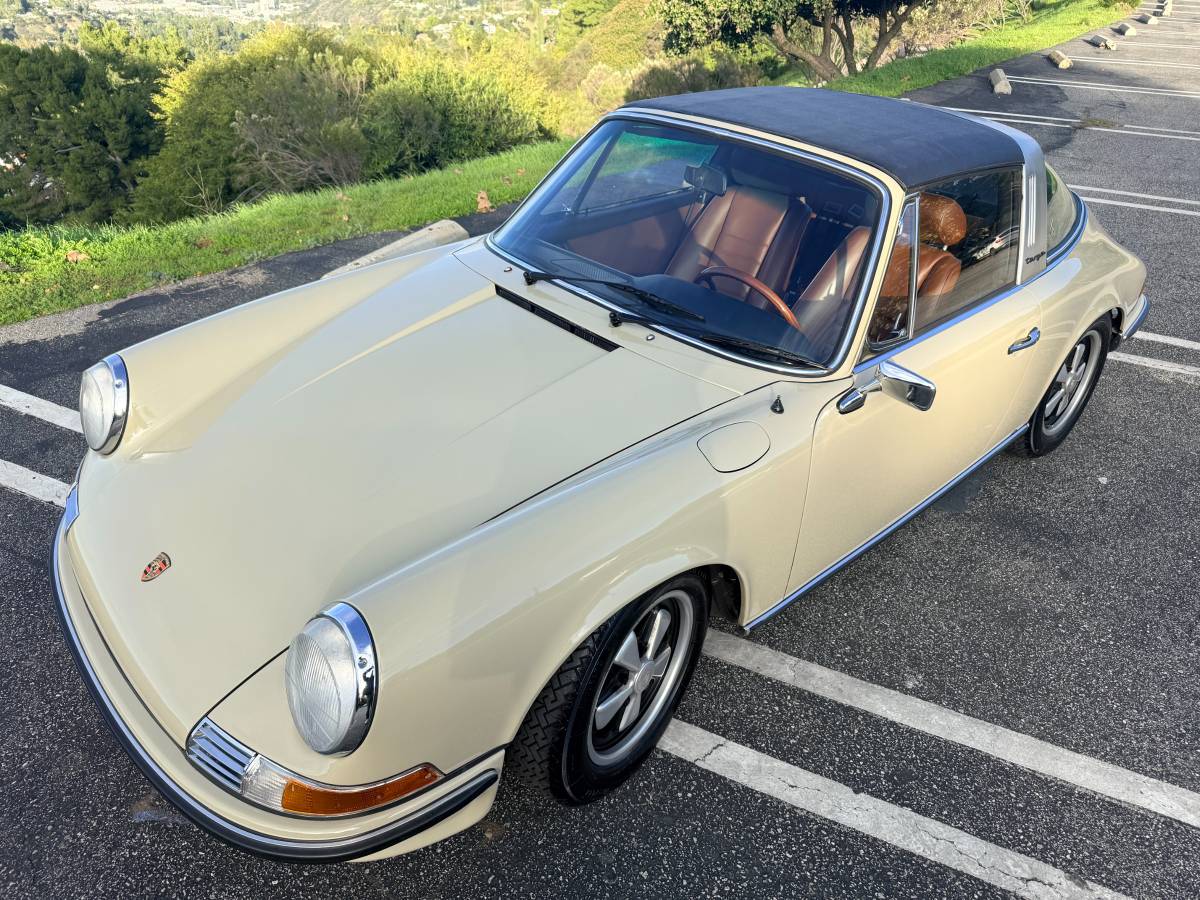 Porsche-911e-targa-1972