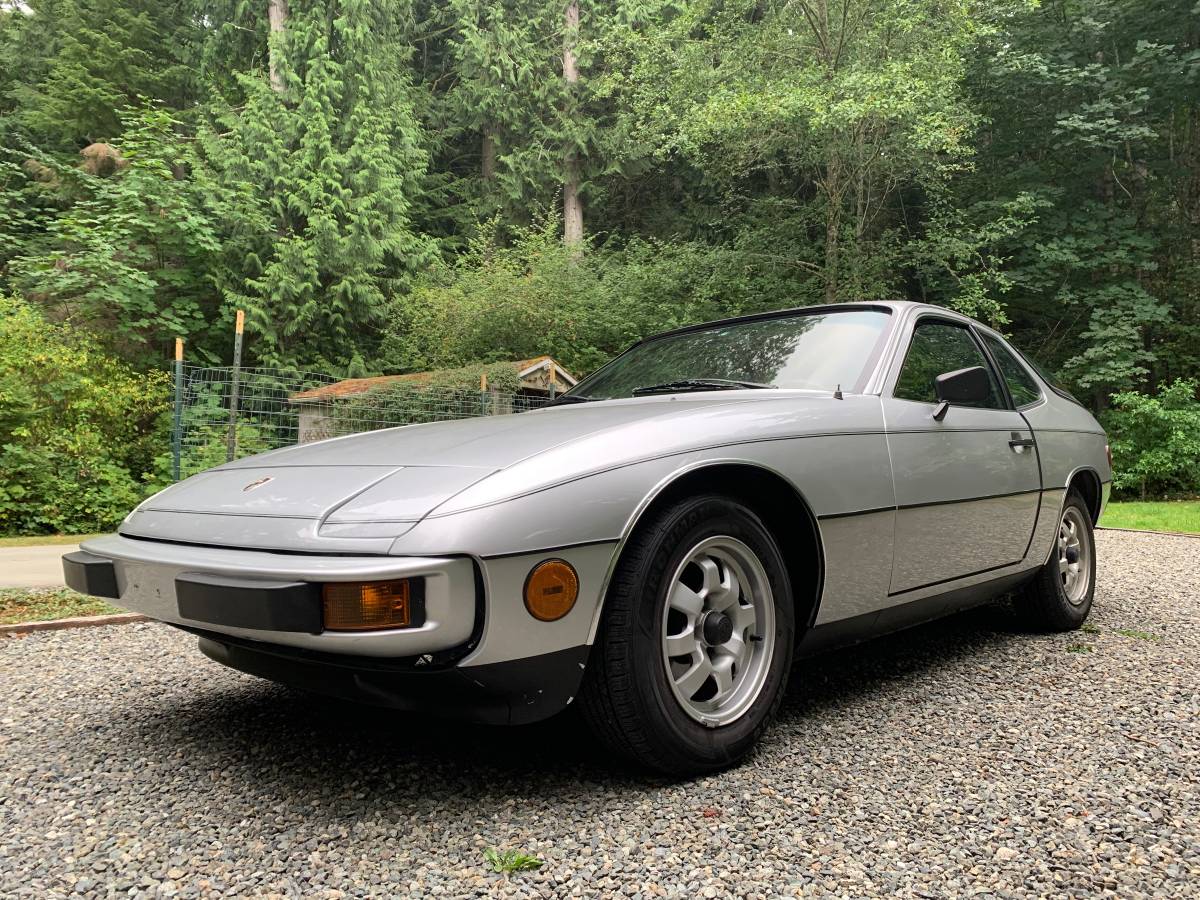 Porsche-924-1978-silver